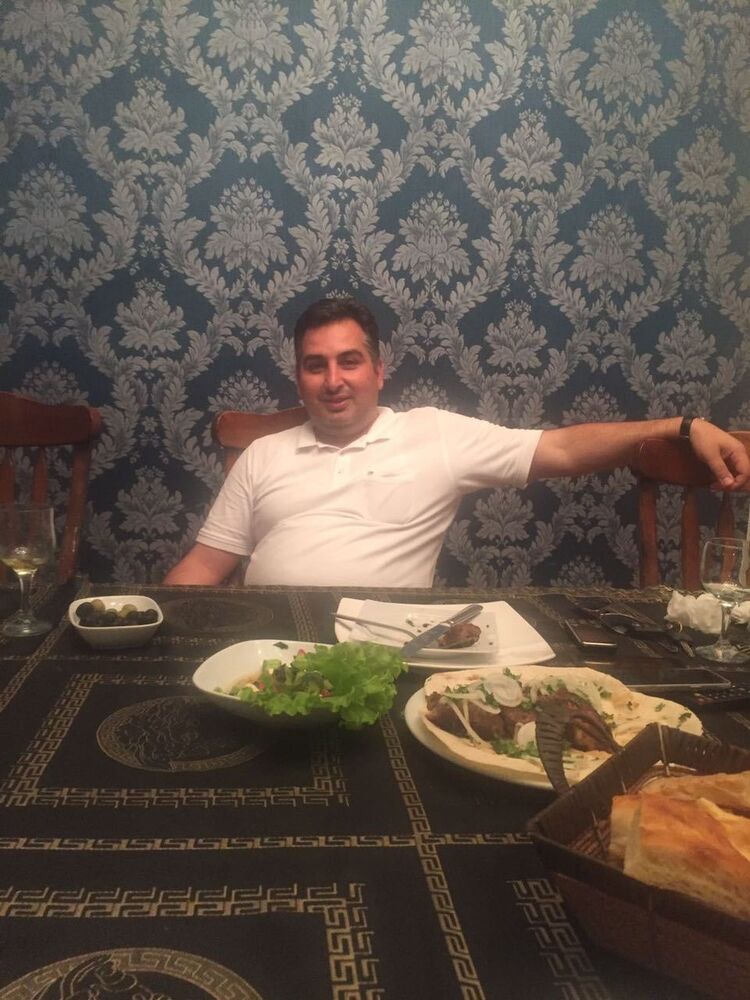  16905358  Ruslan, 46 ,    