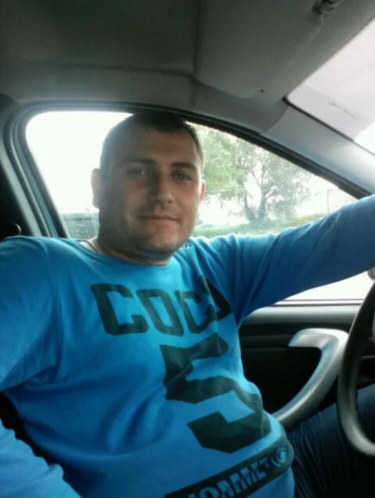  43050498  , 35 ,    