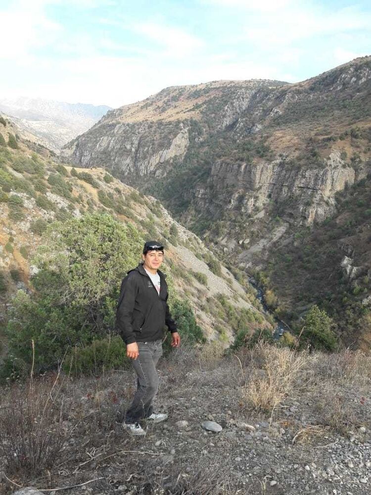  ,   SherXan, 42 ,   ,   , c 