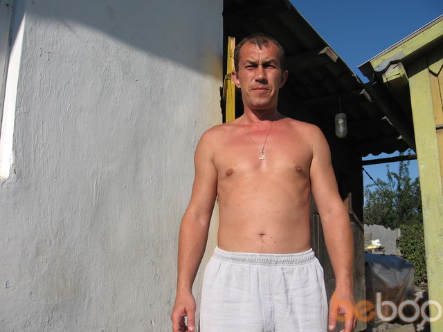  1070408  Nikos, 54 ,    
