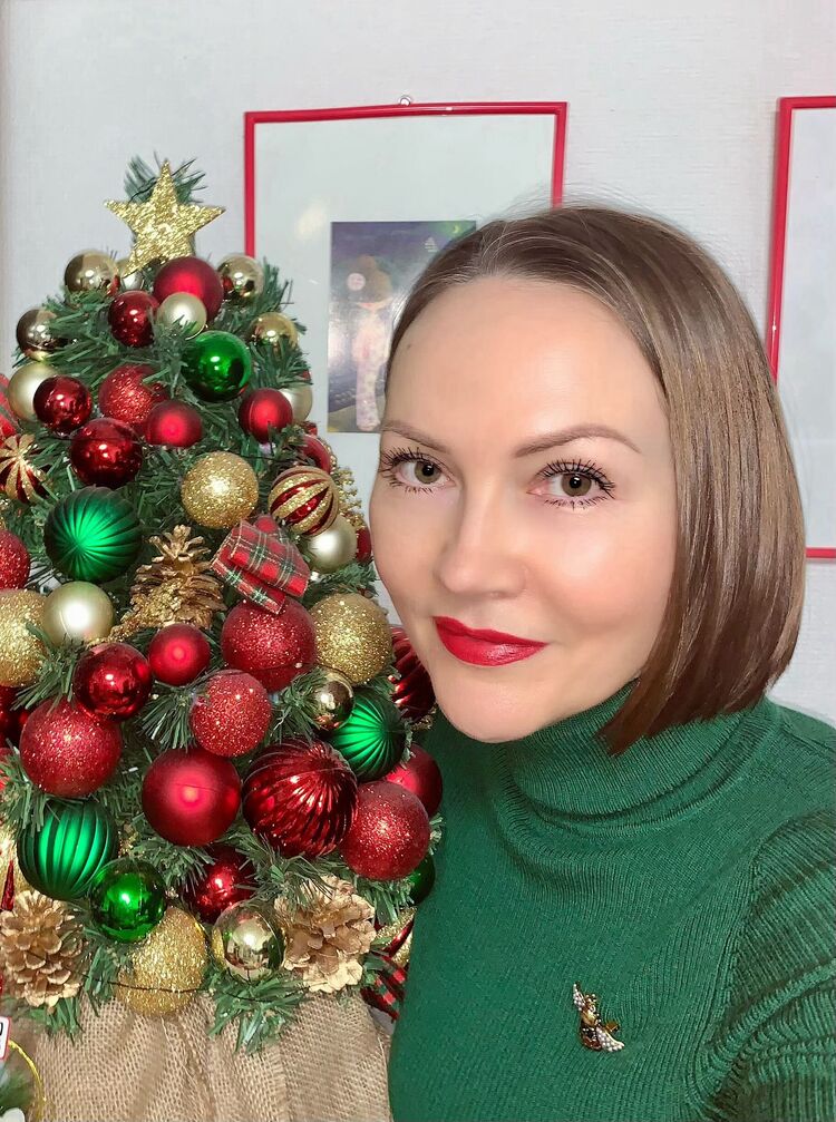  41070848  Natalia, 49 ,    