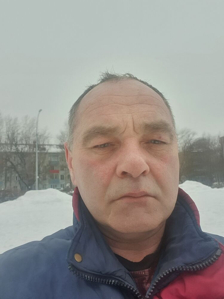  42083058  , 49 ,    