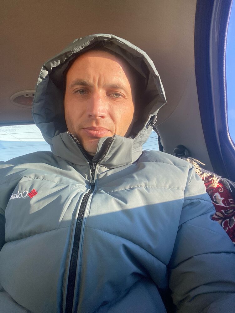  48143458  Andrey, 37 ,    