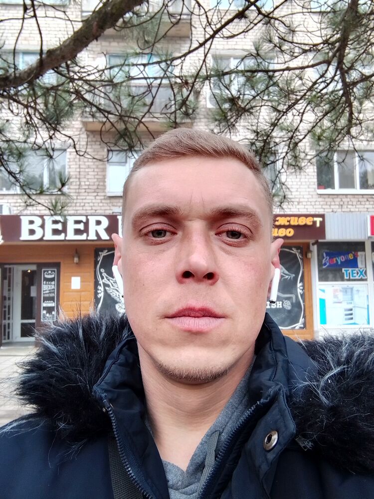  31936888  , 33 ,    