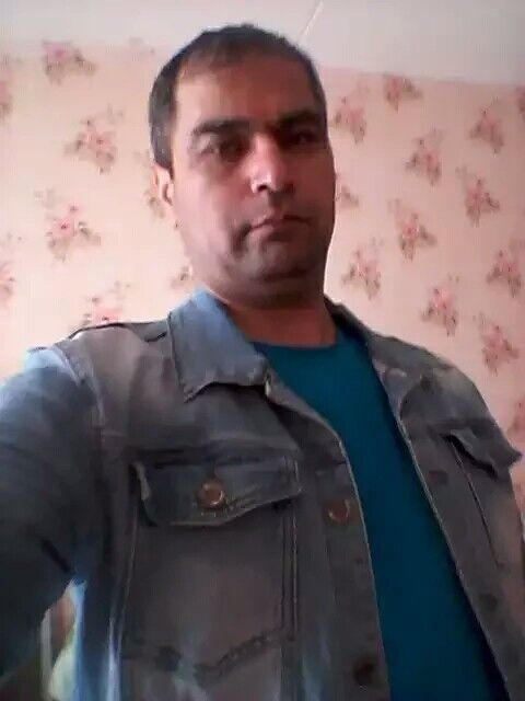  18617028  Mirzo, 49 ,    