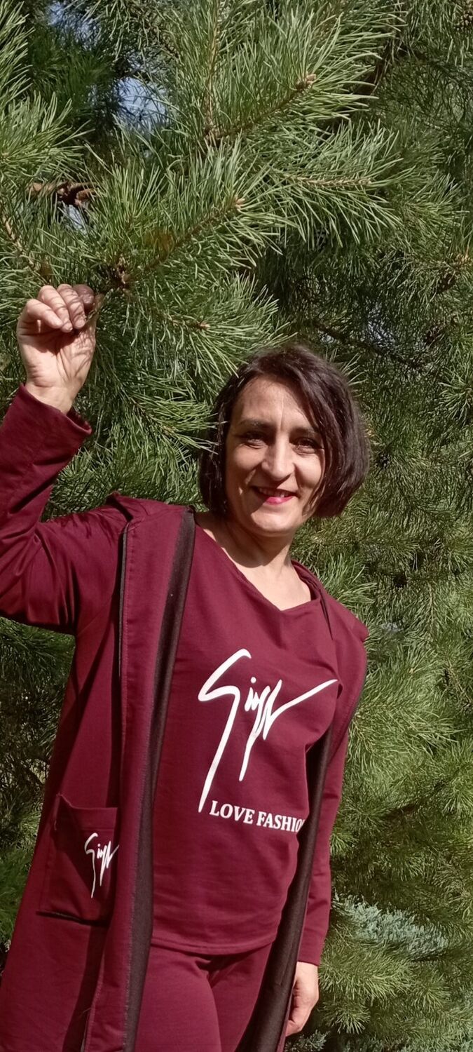  ,   Cvetlana, 52 ,   ,   , c 