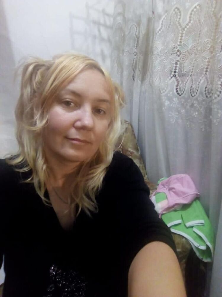  21662548  Yuliya, 39 ,    
