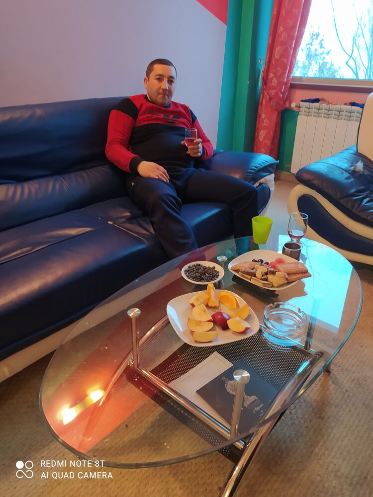 ���� 25433378 ������� Vahe, 37 ���, ���� ���������� � �������