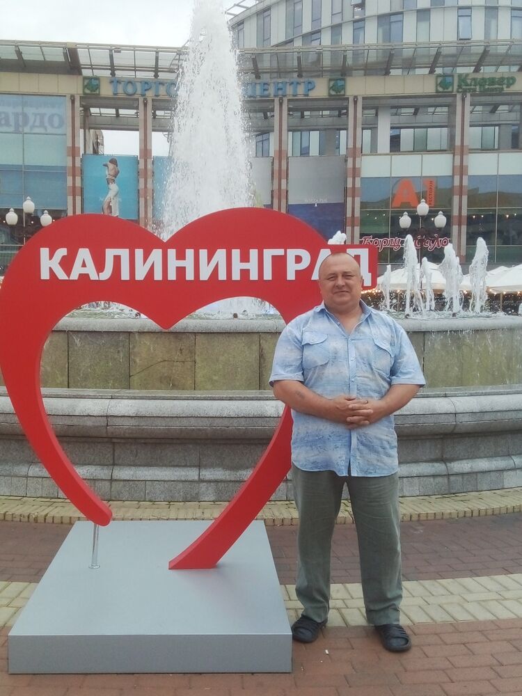  27599588  Viktor, 64 ,    