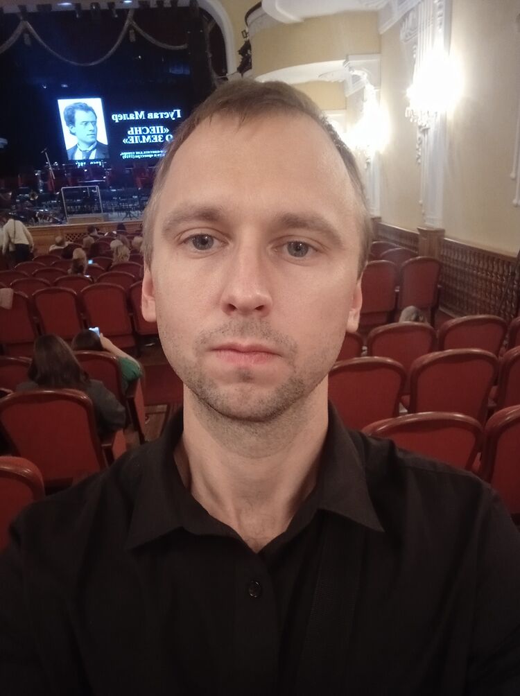  46623518  , 32 ,    