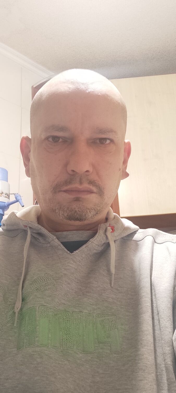  38458948  , 51 ,    