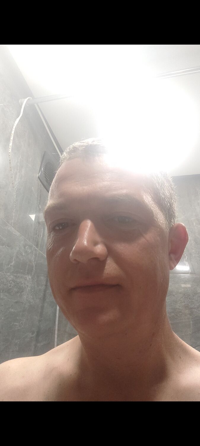  41430328  , 45 ,    