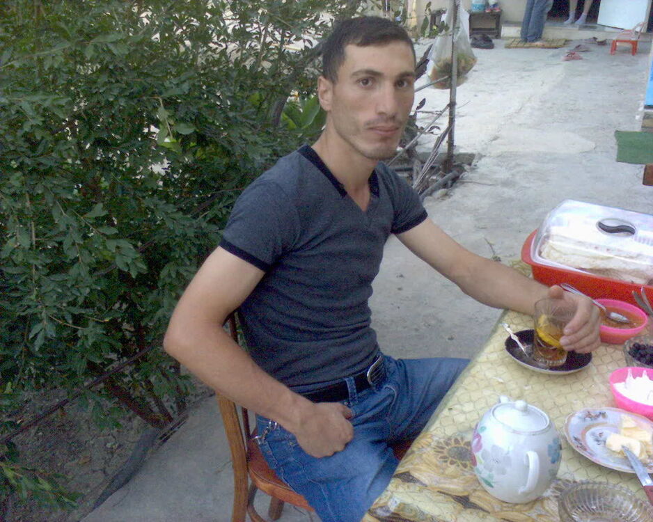  4470148  Anar, 41 ,    