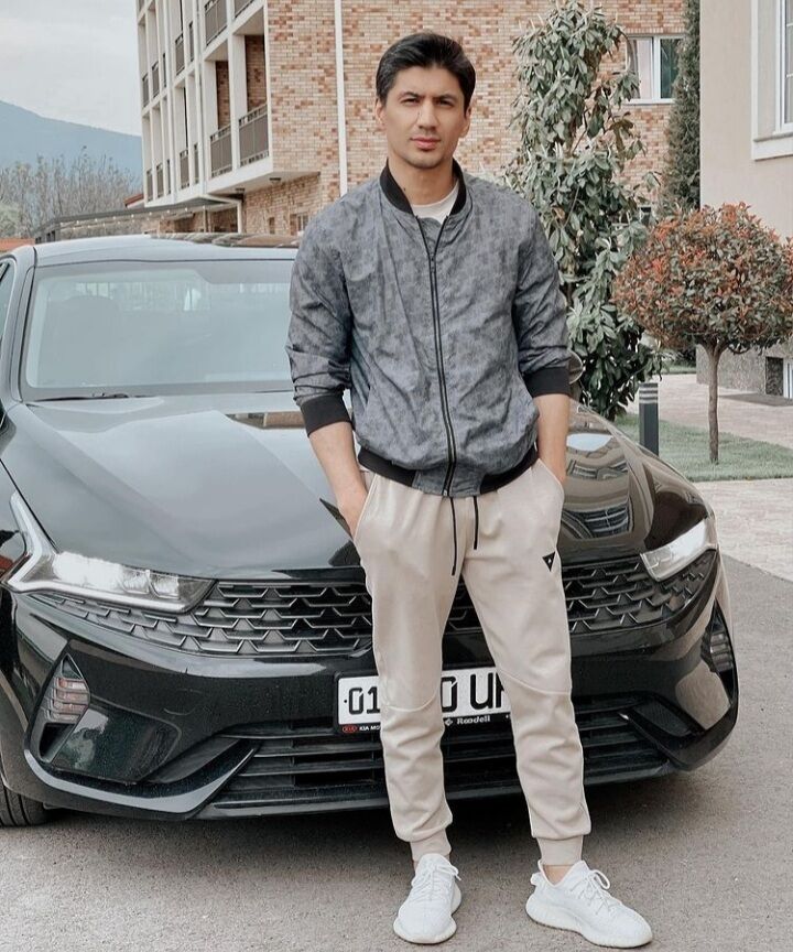  -,   , 27 ,   ,   