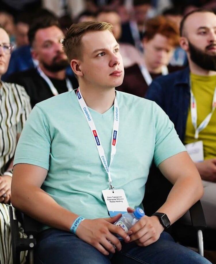  ,   Anton, 27 ,   