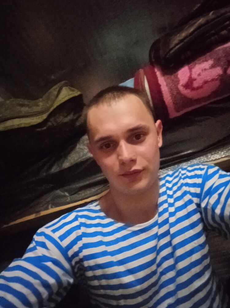  33098928  , 28 ,    