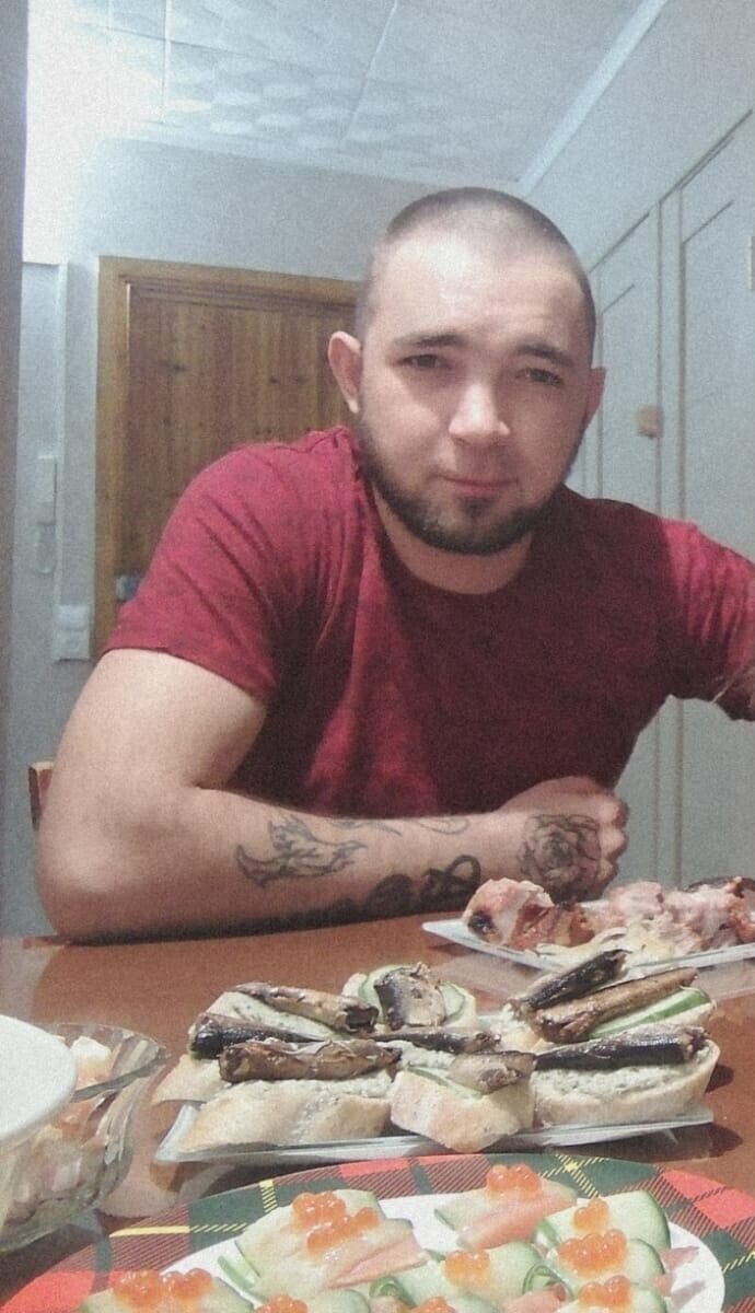  31646978  , 28 ,    