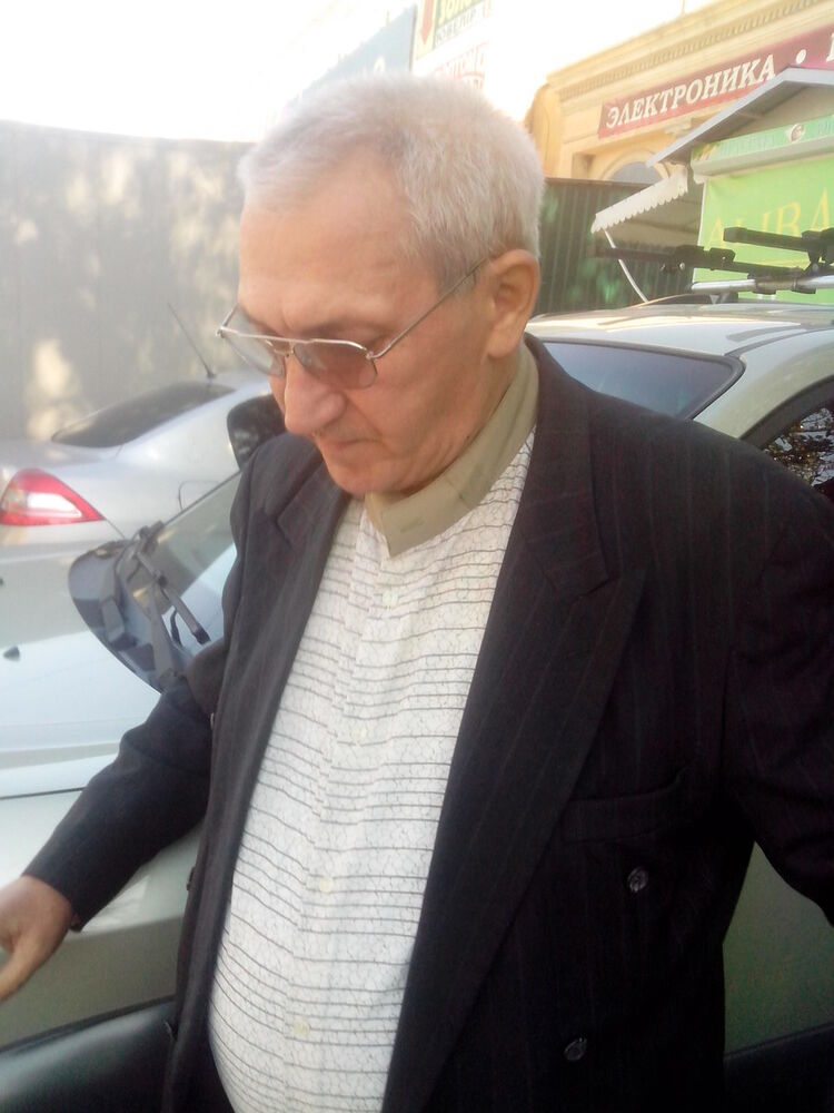 5217768  Vladimir, 69 ,    