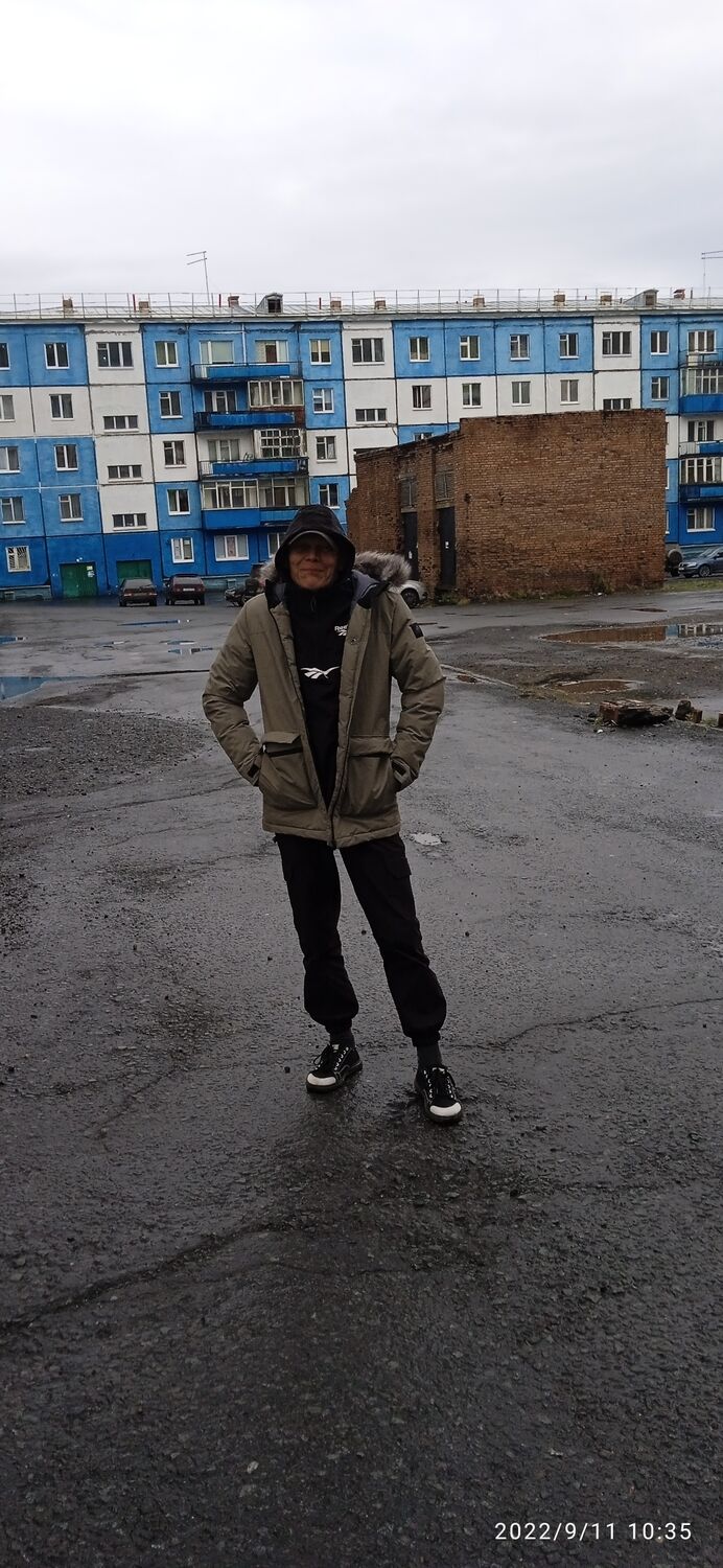  ,   Artem, 44 ,   ,   