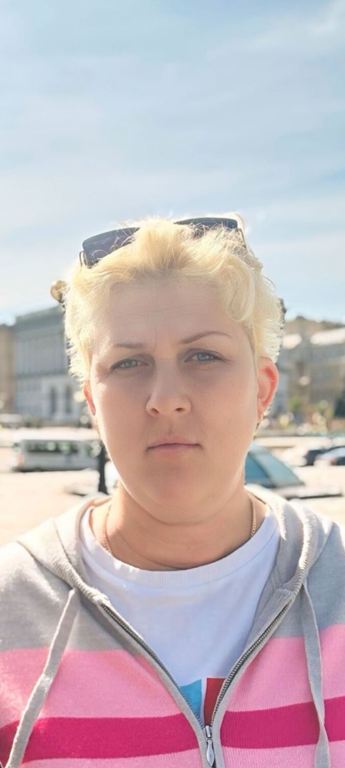  51755718  Switlana, 39 ,    