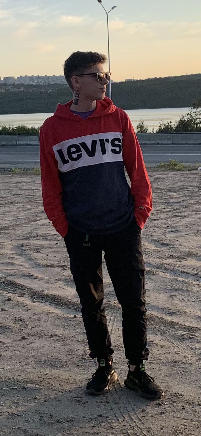  53188598  , 25 ,    -