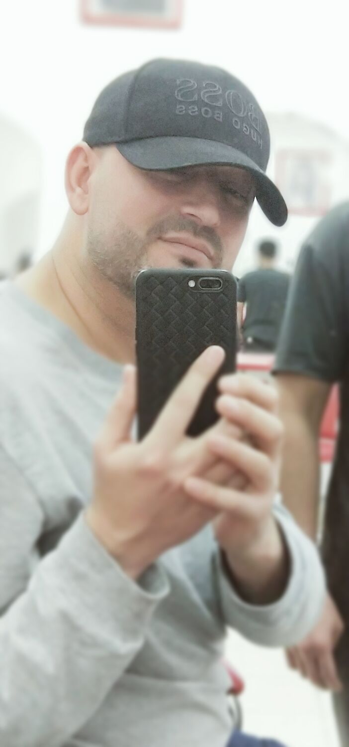  28400418  Ismail, 44 ,    