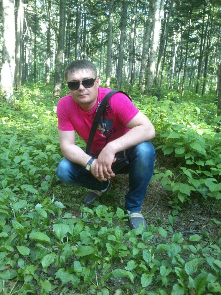  5633558  Den, 43 ,    -