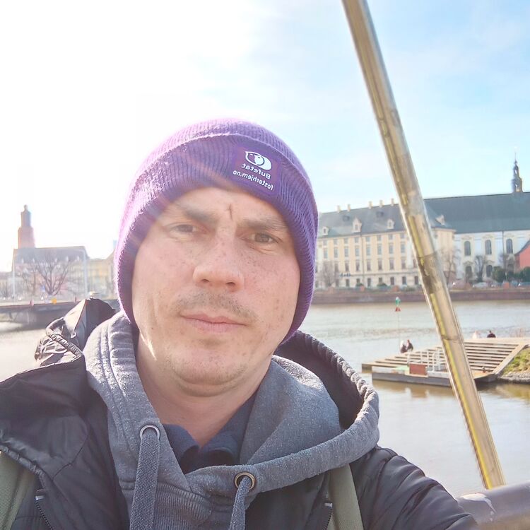  33616318  Nikolay, 31 ,    