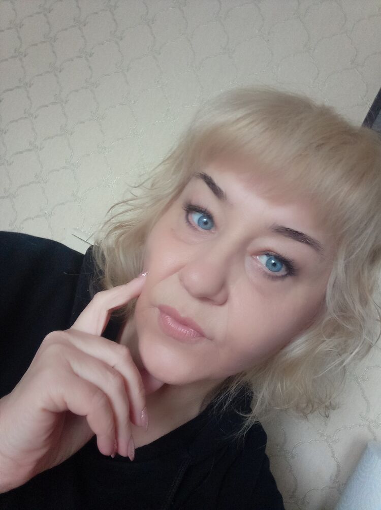  26797308  Lyudmila, 52 ,     