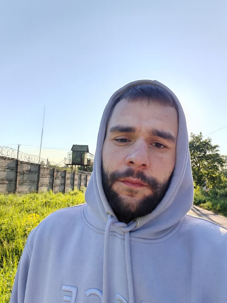  44639408  Mikhail, 27 ,    