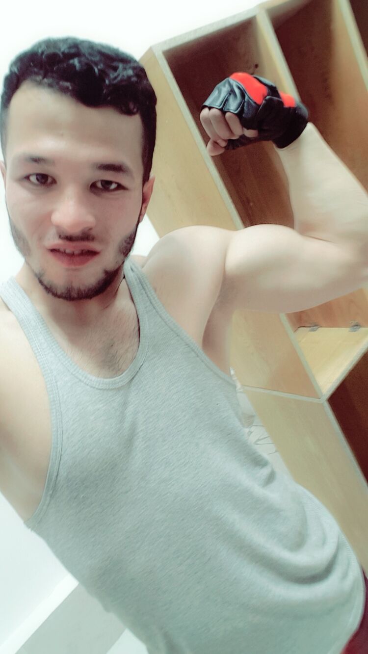  23146868  , 27 ,    