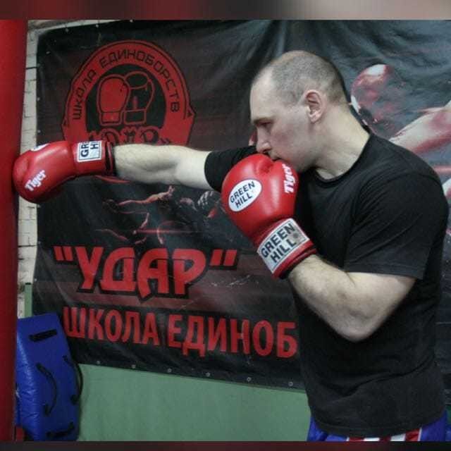  ,   DOSTOYNIY, 32 ,   ,   , c 