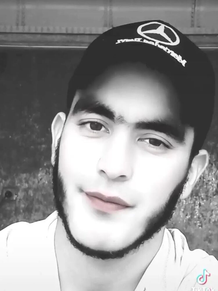  54766188  Ravshanbek, 25 ,    