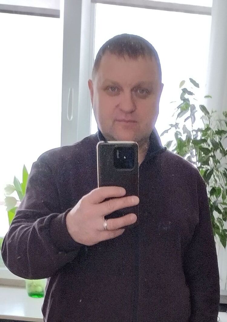 49565148  , 52 ,    