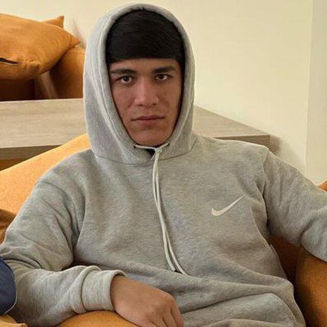  45864668  Ubayuzb, 25 ,    