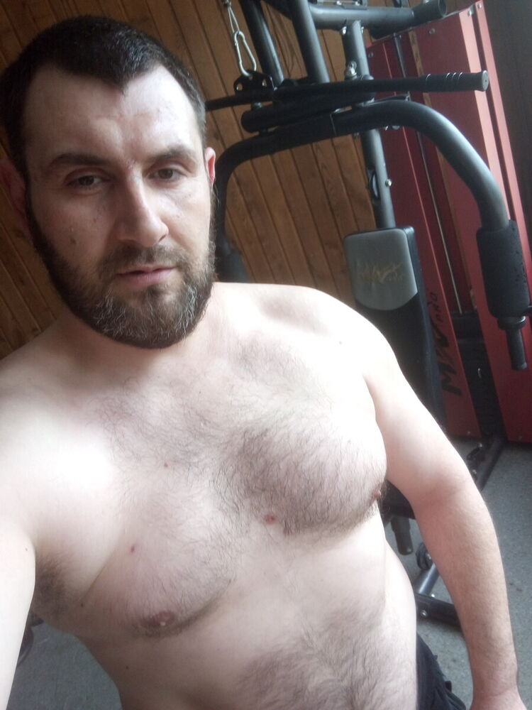  21759338  Slava, 44 ,    
