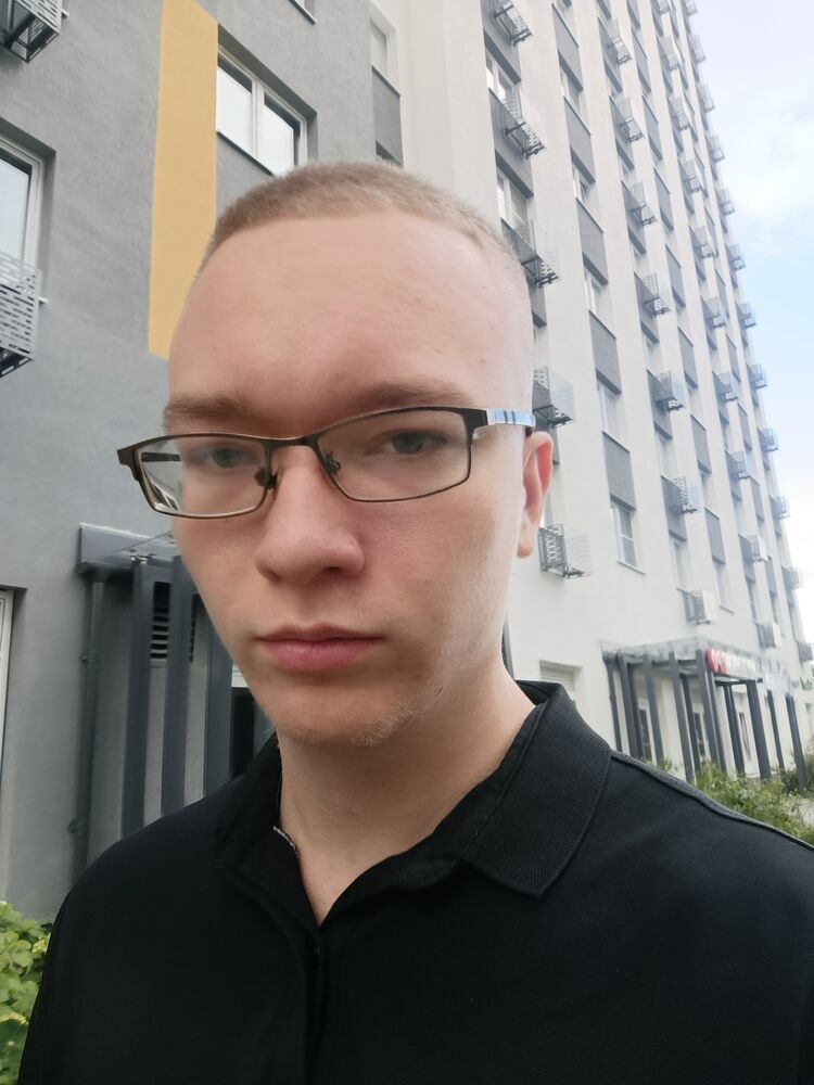  54622478  Stas, 19 ,    