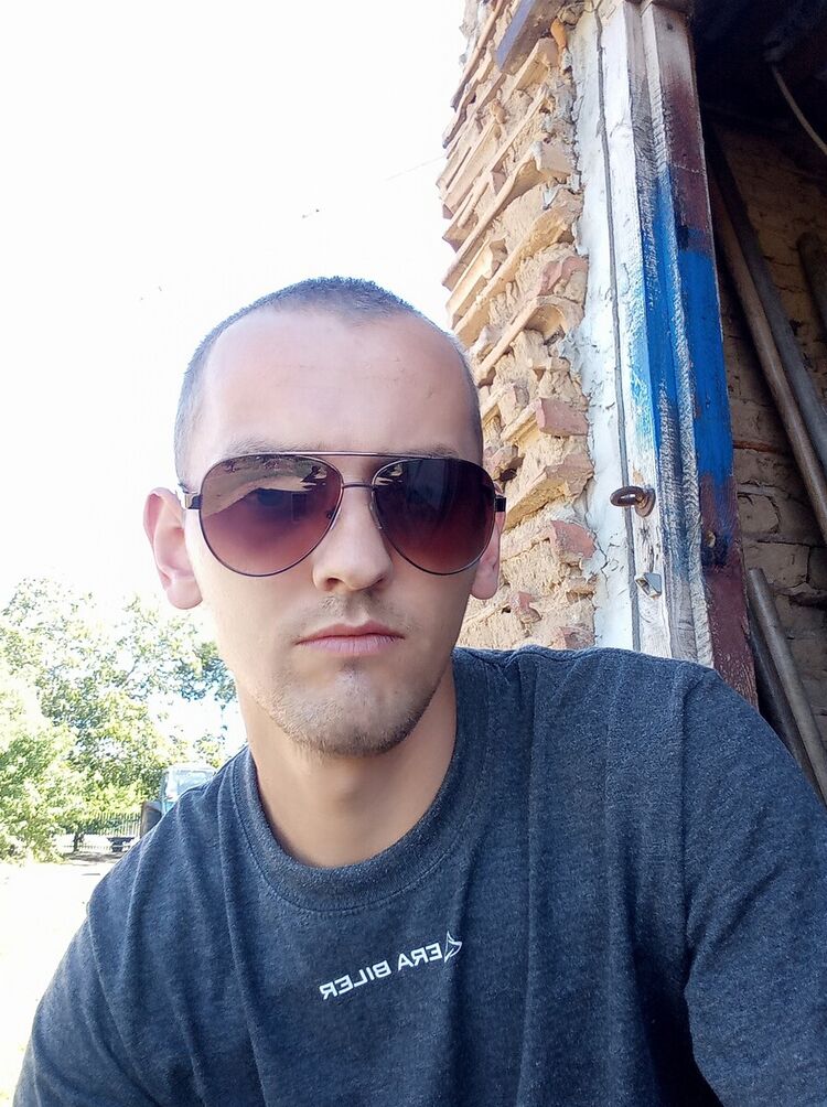  21707668  Den, 31 ,    