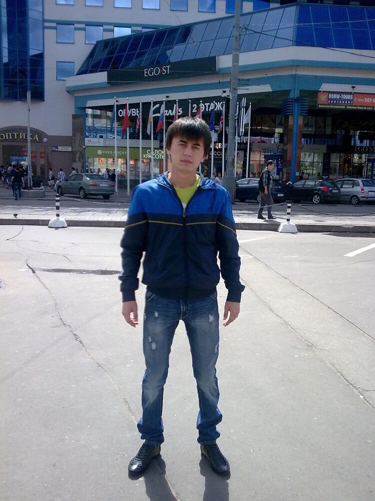  ,   ALIK XODJAEV, 32 ,   