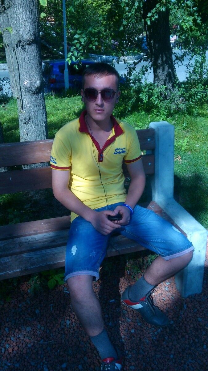  5053178  Anton, 33 ,    