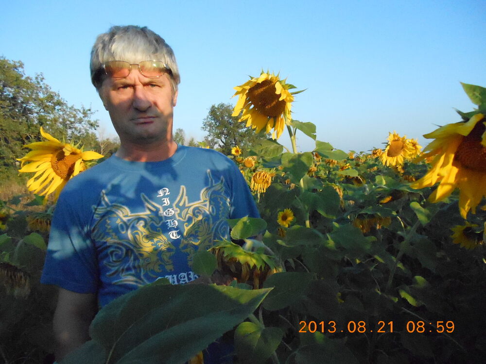 4218728  Viktor, 68 ,    