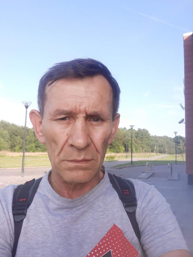  44230688  , 61 ,    