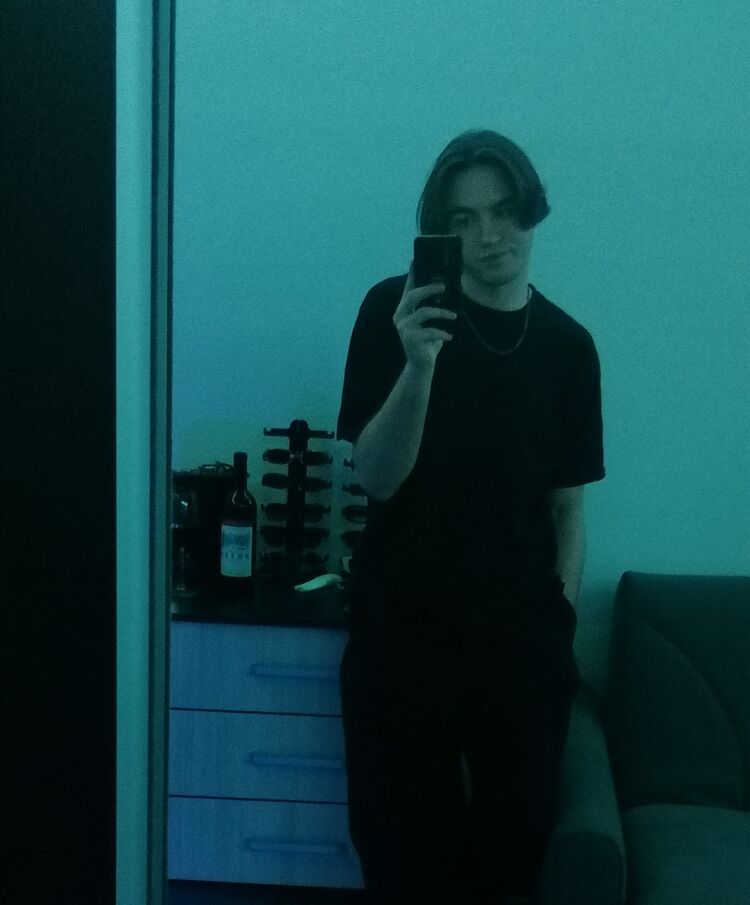  49288778  , 21 ,    -