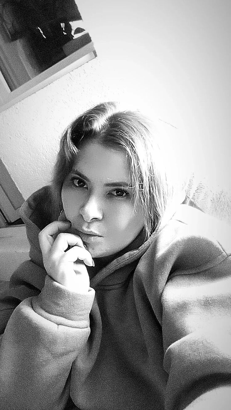  -,   Kristina, 34 ,   ,   , 
