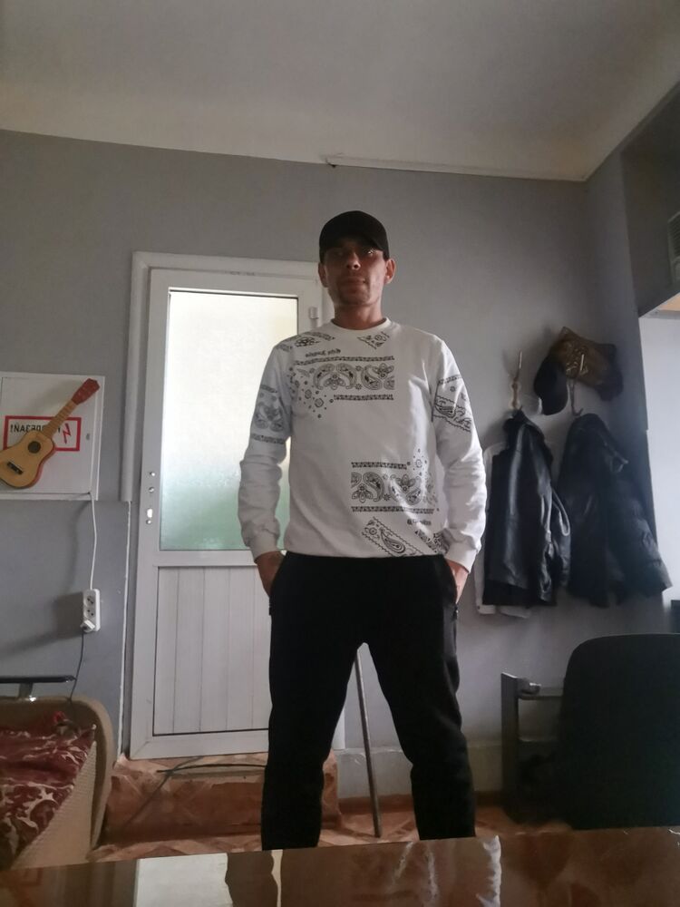  40133408  , 37 ,    