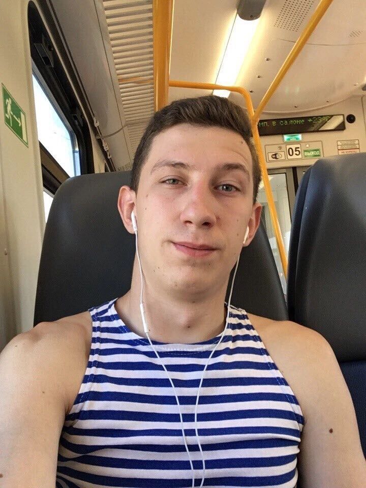  30979208  Konstantin, 34 ,    