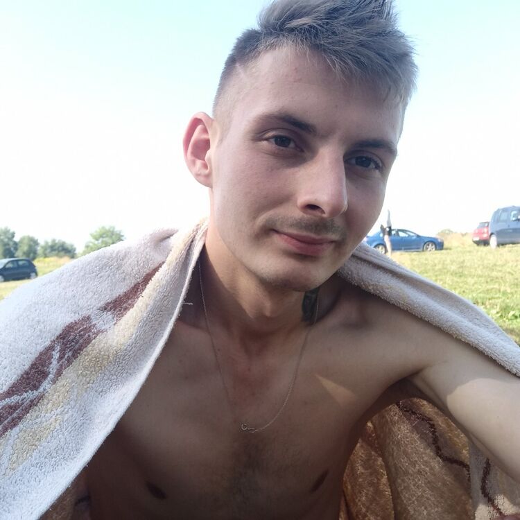  52022838  Vadim, 26 ,    