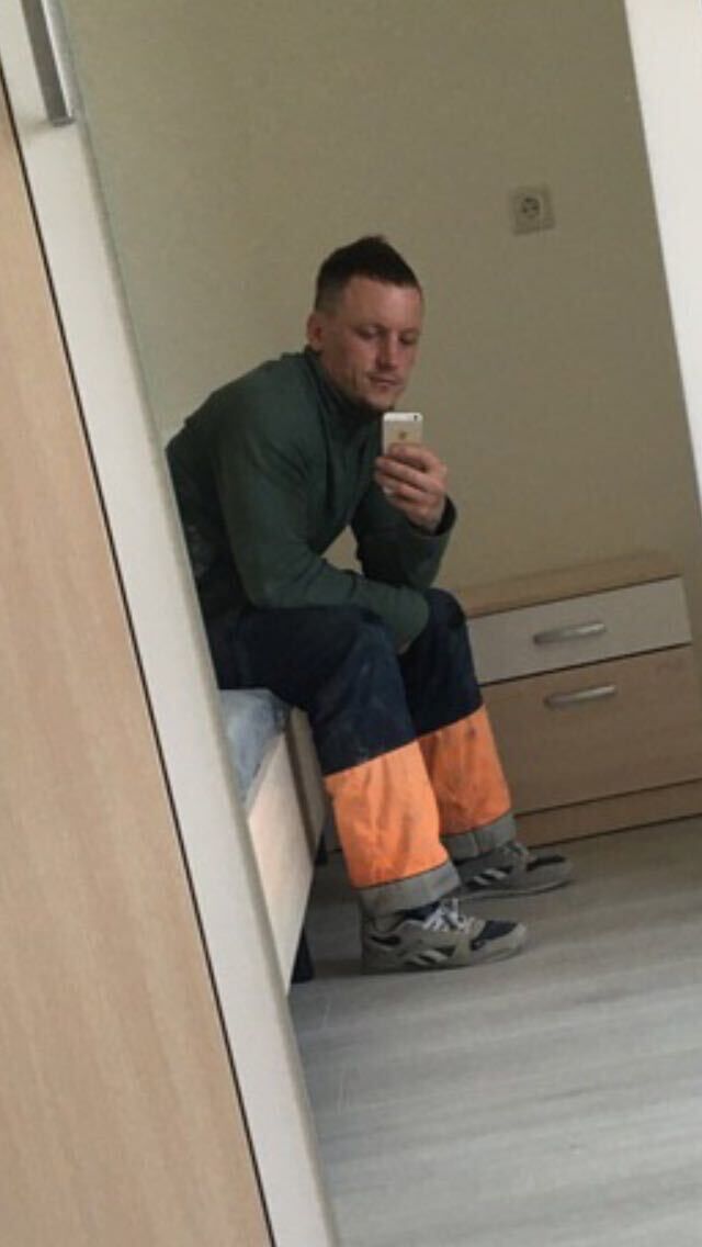  48484478  , 33 ,    