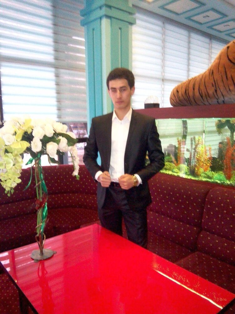  ,   Asliddin, 33 ,  