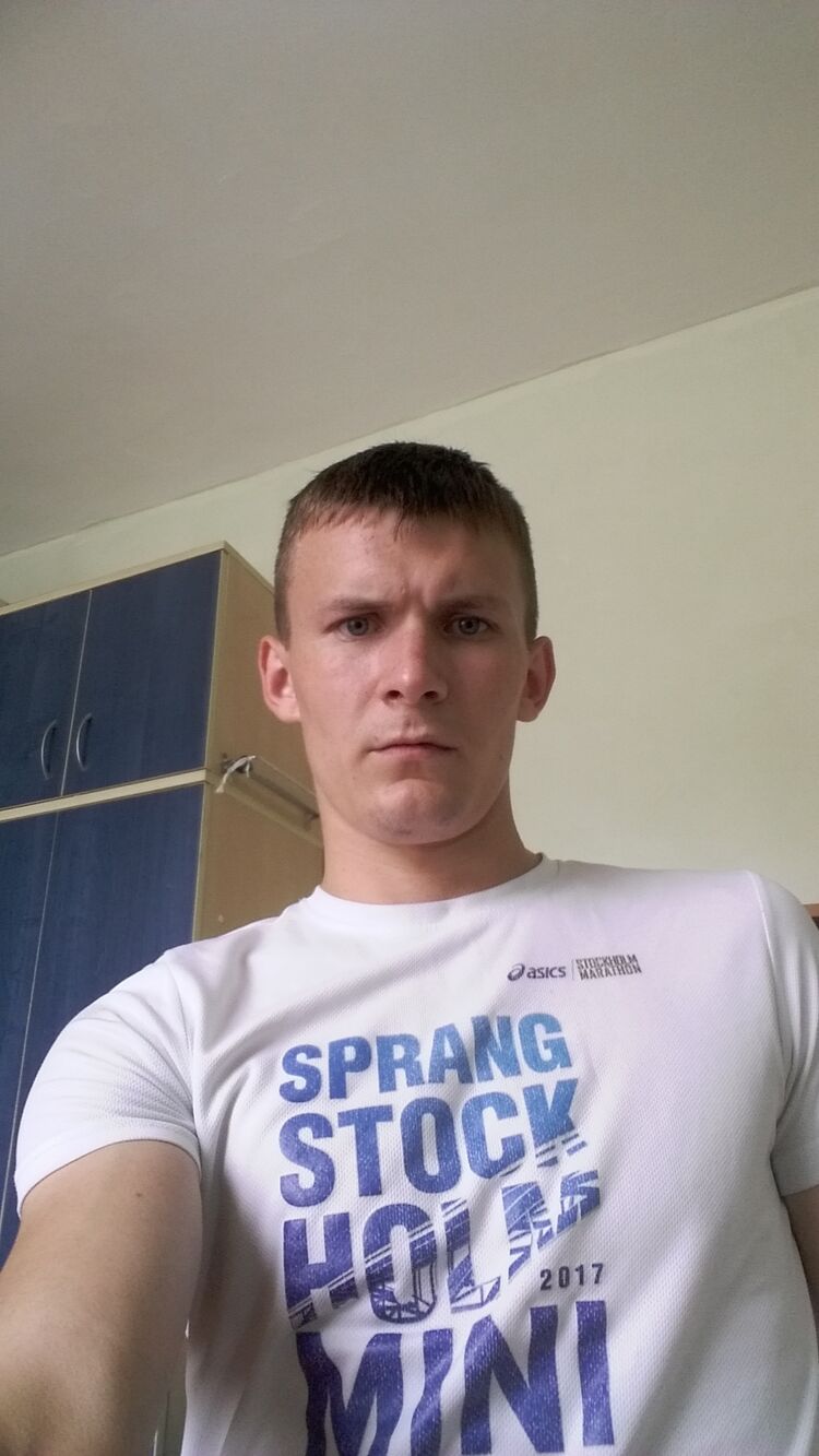  23229548  Vladuk, 28 ,    